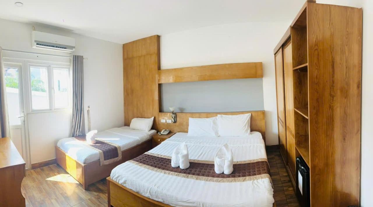 Vang Vieng Th Central Park Hotel מראה חיצוני תמונה